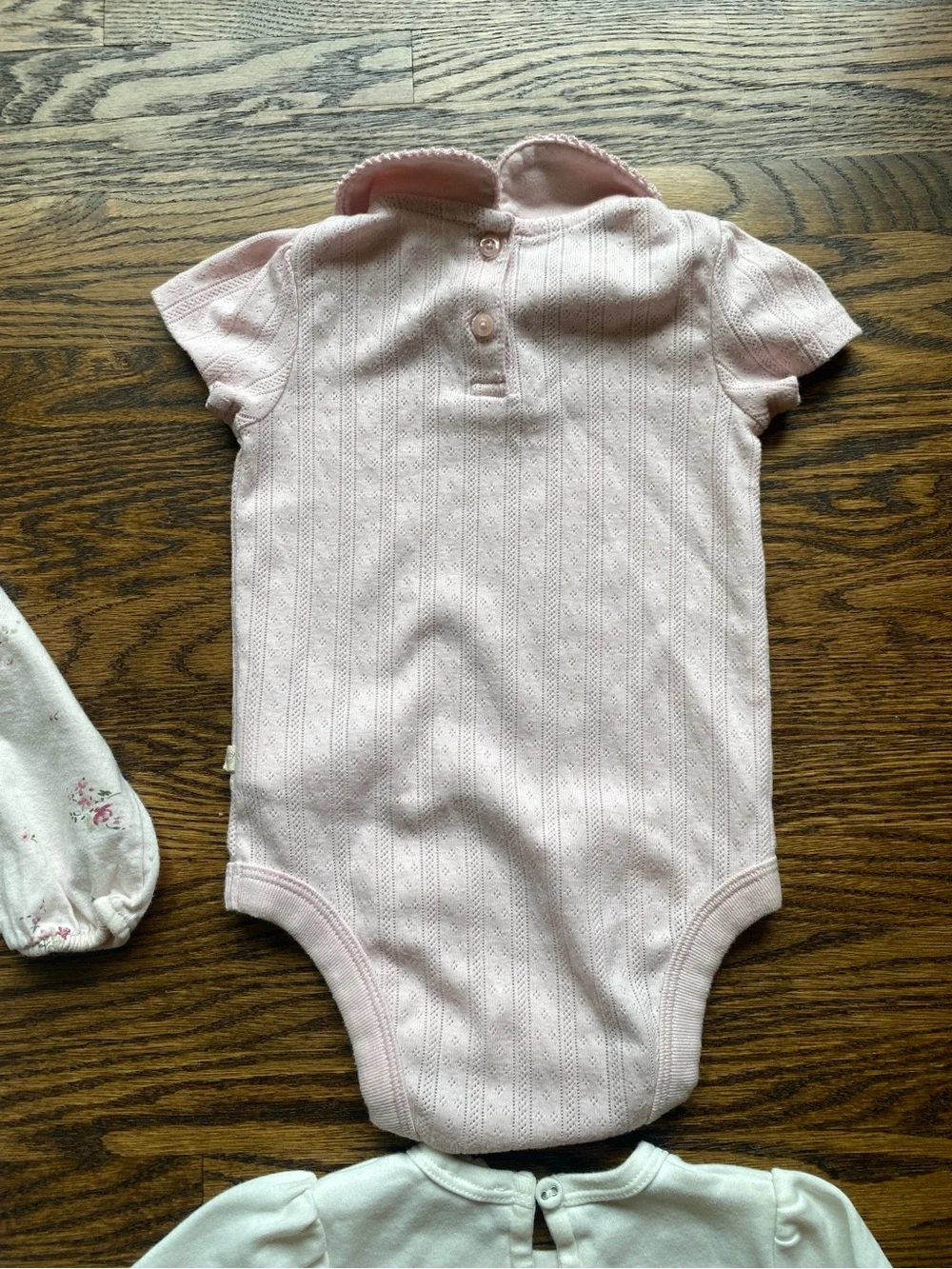 Baby gap organic Jamie kay baby girl lot size 6-12 months pink romper bodysuits